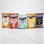Mélange de 20 (soit 1€ l'unité) : Lot Mixte de Sachet de lingettes visage et main parfum tropicaux