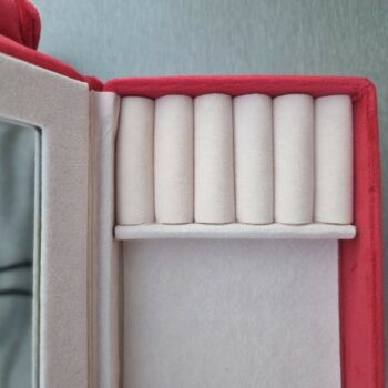 Boîte à bijoux rouge Canapé – Image 3