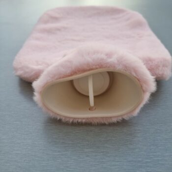 Bouillotte rose en fausse fourrure – Image 3