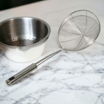Lot de 6 (Soit 1,79€ unité) : Écumoires en inox - 16cm