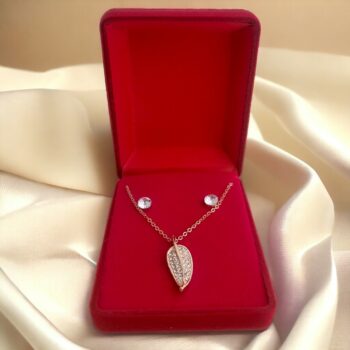 Destockage de 50 Coffrets (2€ unité) : Collier et Boucles d'oreilles - Plus de 30 modèles différents dans le lot – Image 2