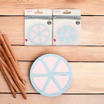 Pack de 12 blisters (soit 1,39€ unité) : Éponges professionnelles de maquillage à 6 triangles - 85mm – Image 2