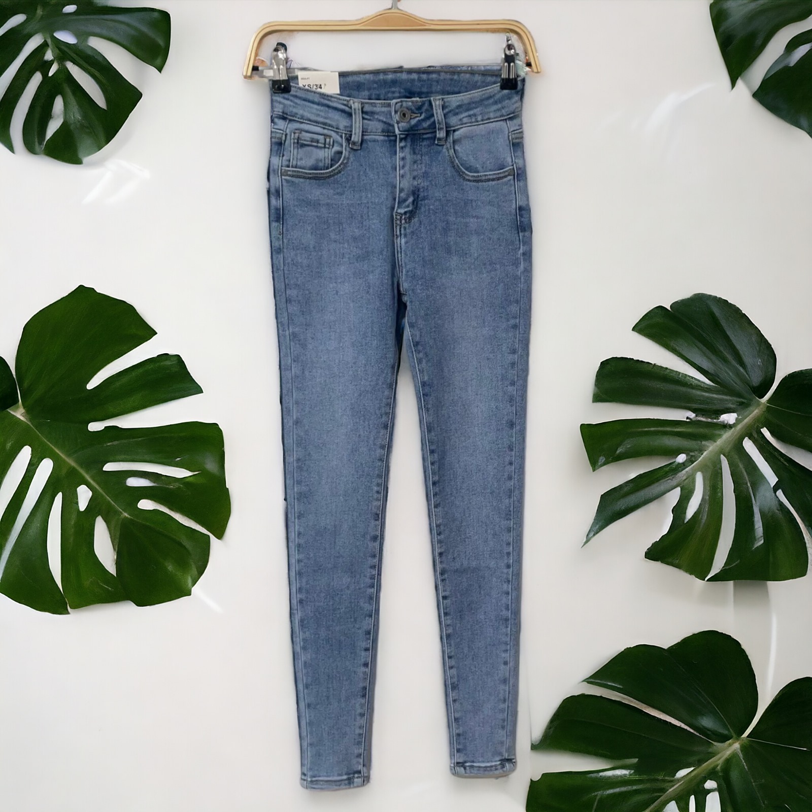 jeans slim bleus pas chers Lot de 10 Jeans femme (Soit 11,60€ pièce) Sculptants - 34 au 44 – Image 1