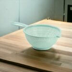 Pack de 12 (soit 1,06€ unité) : Passoires Pastel à manche - 22cm