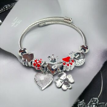 Lot de 36 (1,75€ unité) : Bracelets torsadés argentés aux couleurs & breloques mélangées – Image 3