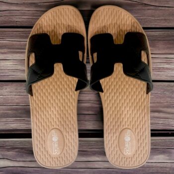 Lot de 36 paires (soit 3,80€ la paire) de Sandales estivales chics en damier - 36 au 42 – Image 3