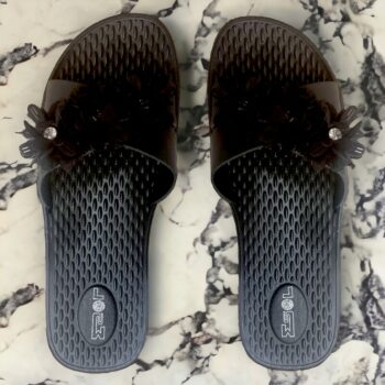 Lot de 36 paires (soit 3,95€ la paire) de Sandales estivales à fleurs - 36 au 42 – Image 4