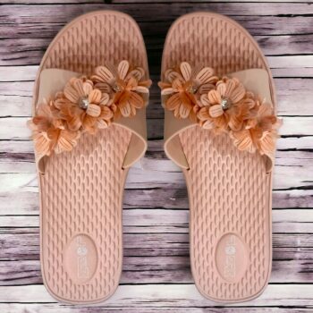Lot de 36 paires (soit 3,95€ la paire) de Sandales estivales à fleurs - 36 au 42