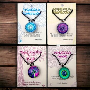 Lot de 20 (1,70€ pièce) : Mélange de Colliers Esotériques Mandala, Bonheur, Amour, Chance etc...