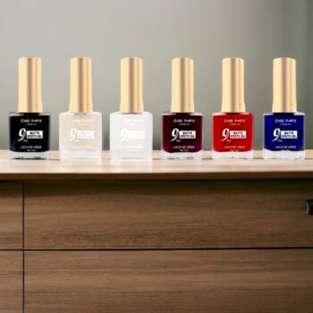 Lot de 24 (0,74€ pièce) : Vernis à ongles tenue 9 jours - 6 couleurs du blanc au noir