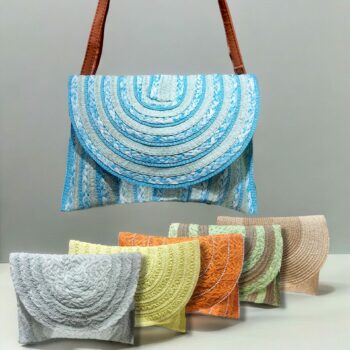Lot de 10 (soit 6.50€ pièce) : Sac à main en rafia 🌴 - Bon mélange de couleurs