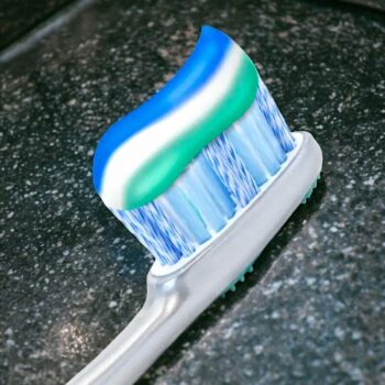 Lot de 24 (soit 1,15€ unité) : Dentifrice Colgate 100ml - Triple Action – Image 4
