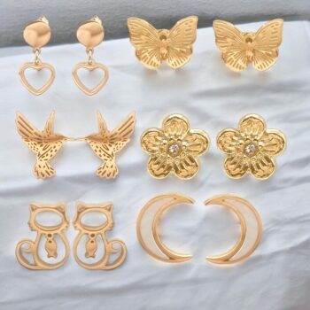 Lot mélangé prémium🥇de 10 (2,80€ la paire) : Boucles d'Oreilles dorées en Acier Inoxydable - 10 modèles différents dans le lot