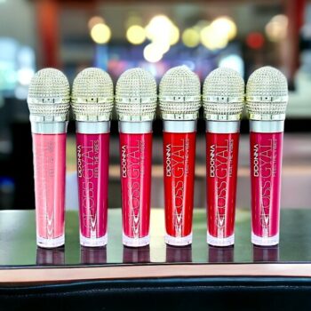 Présentoir de 24 (1,18€ pièce) : Gloss à Lèvres GYAL MAT en forme de micro – Image 2