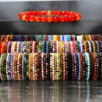 Ensemble de 80 (1,20€ unité) Bracelets en Pierre Mélange de toutes les couleurs - Mélange environ 40 Couleurs différentes