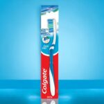 Lot de 12 (Soit 1,15€ pièce) : Brosse à dents à triple action - Colgate