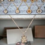 Lot de 30 (1,90€ unité) : Parure Colliers avec boucles d'oreilles Argentés et Dorés - Acier Inoxydable