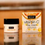 Crème de Jour à la Vitamine C - 94 % d'ingrédients d'origine naturelle