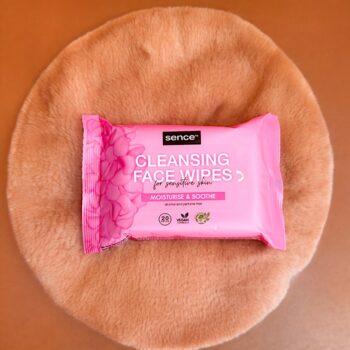 Lot de 10 (1,13€ Pièce) : Lingettes - Elimine Maquillage et Impuretés - Peaux Sensibles et Sèches – Image 2