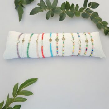 Coussin présentoir de 12 (1,50€ unité) Bracelets avec Perles et Bijoux en Acier Inoxydable - Fermoir Réglable
