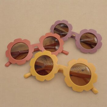 Lot de 60 (1,50€ pièce) : Lunettes de Soleil Enfant - Bon mélange Différent – Image 3