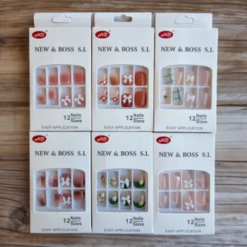 Lot de 12 paquets (Soit 1,30€ le paquet) de 12 Faux-Ongles carrés Auto-adhésifs NOEUD DECO