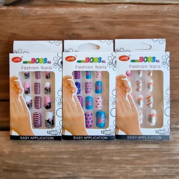 Lot de 12 paquets (Soit 0,95€ le paquet) de 12 Faux-Ongles carrés longs Auto-adhésifs