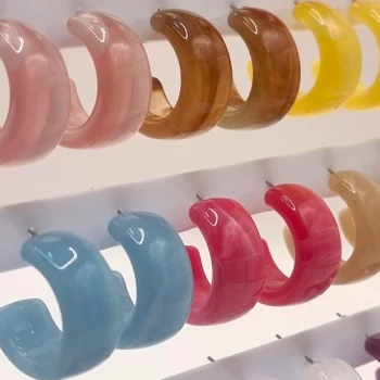 Présentoir de 12 paires (soit 0,95€ la paire) : Boucles d'oreilles En Acier Inoxydable différents coloris – Image 2