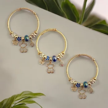 Mélange de 12 (0,90€ unité) : Bracelet Ourson à Strass Doré, Grosse Perle