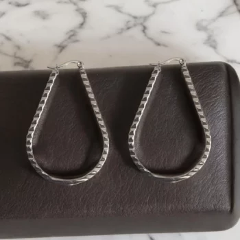 Lot de 30 paires (soit 0,75€ la paire) : Boucle d'oreille Argentée Différentes Tailles et Modèles – Image 6