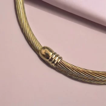 Mélange de 12 (0,90€ unité) : Bracelet Ourson à Strass Doré, Grosse Perle – Image 4