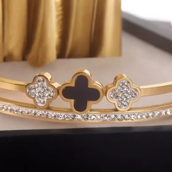 Bracelet Doré Rigide Acier Inoxydable - 3 Trèfles & Strass – Image 2
