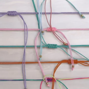 Mélange de 12 (0,50€ unité) : Bracelets en Cordes et Perles – Image 3