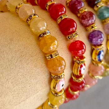 Lot de 12 (0,75€ unité) : Bracelet ŒIL Coloré Avec Perles Translucides & Strass – Mélange de Couleurs – Image 5