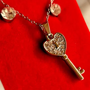 Lot de 3 Coffrets (3€ unité) : Collier et Boucles d'oreilles - Collection CLÉS – Image 4