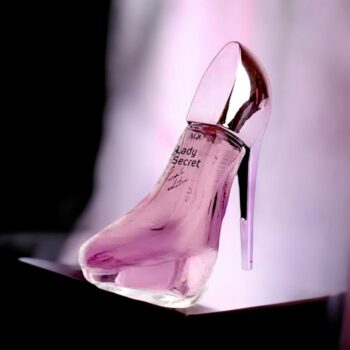 Précommande : Présentoir de 14 eaux de toilette + 1 Testeur Lady Secret Purple - AQC Fragrance
