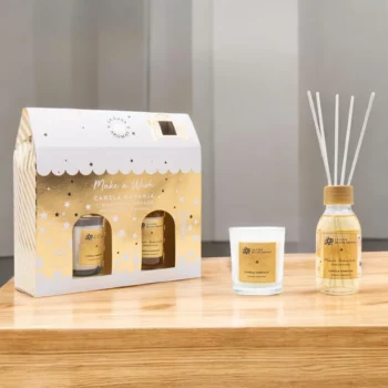 Coffret cadeau Maison de Noël Dorée MAKE A WISH Mikado & Bougie Cannelle Orange - La Casa de los Aromas – Image 2