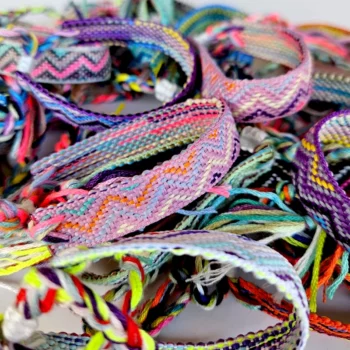 Lot de 23 (0,40€ unité) : Bracelet Tréssé - Photo conforme