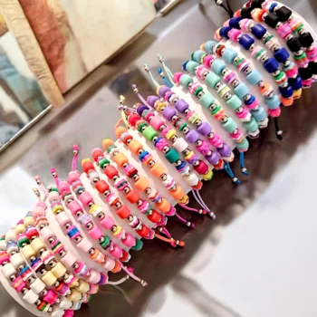 Présentoir de 24 (soit 0,40€ unité) : Bracelets "Perles"