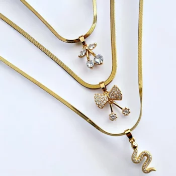 Lot de 12 (1,95€ Pièce) : Mélange De Colliers avec Pendentifs Dorés - Acier Inoxydable
