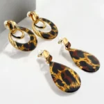 Lot de 12 paires (1,90€ la paire) : Paires de Boucles d’Oreilles Ovales Motif Léopard