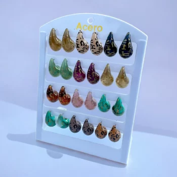 Présentoir de 12 paires (soit 0,88€ la paire) : Paires de Boucles d’Oreilles - Design Goutte Léopard Coloré