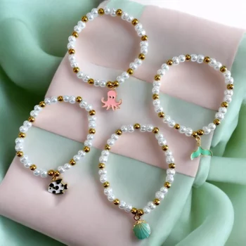 Lot de 8 (1,50€ Pièce) : Bracelets en Perles Nacrées avec Motifs Poisson et Coquillage – Image 2
