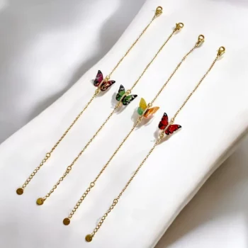 Lot de 8 (1,50€ Pièce) : Bracelets Dorés avec Motifs Papillons Colorés