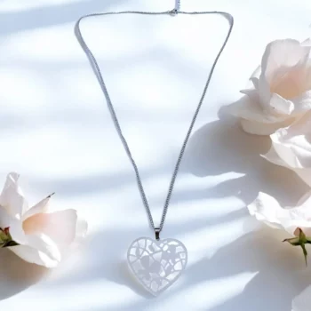 Collier à Pendentif Gros Coeur Motif Ajouré Argenté - Acier Inoxydable – Image 2