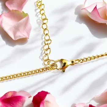 Collier à Pendentif Gros Coeur Motif Ajouré Doré - Acier Inoxydable – Image 4