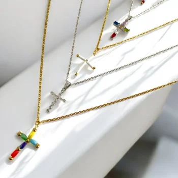 Lot de 5 (2,55€ Pièce) : Collier Orné d’un Pendentif en Croix - Acier Inoxydable
