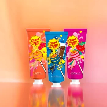 Lot de 8 coffrets (4,20€ les 3 Crèmes) : 3 Crèmes de Mains FRAISE/TUTTI FRUTTI/COLA - Chupa Chups – Image 2
