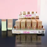 Présentoir de 25 (1,50€ pièce) : Fond de Teint CREAM COVER - Leticia Well