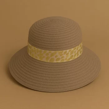 Mélange de 3 (soit 3,50€) Chapeaux avec Bandeau Doré – Coloris Mélangés